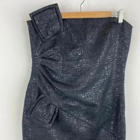 LAUNDRY BY SHELLI SEGAL Strapless  Metallic Dress - Picture 1 of 4